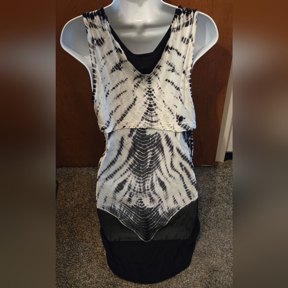 Young Fabulous & Broke black&white tye dye high low tank top szL HOST PICK🎉🎊 - Picture 5 of 8